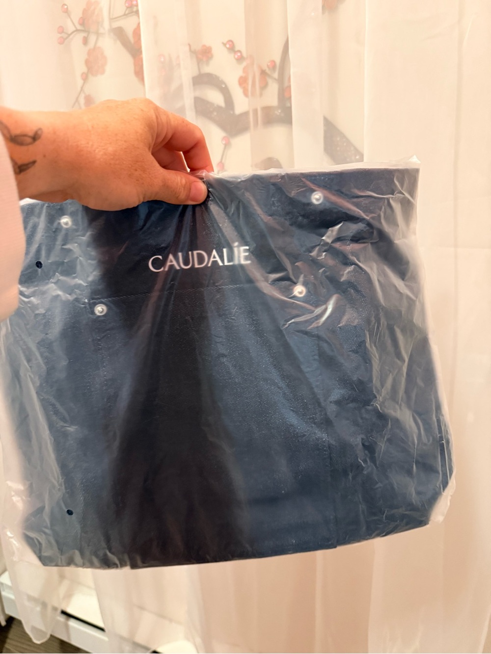 Caudalie Gift Set - brightening routine essentials - Picture 9 of 11